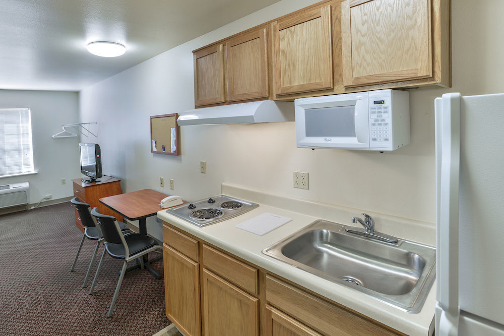 Woodspring Suites Conroe Exterior photo