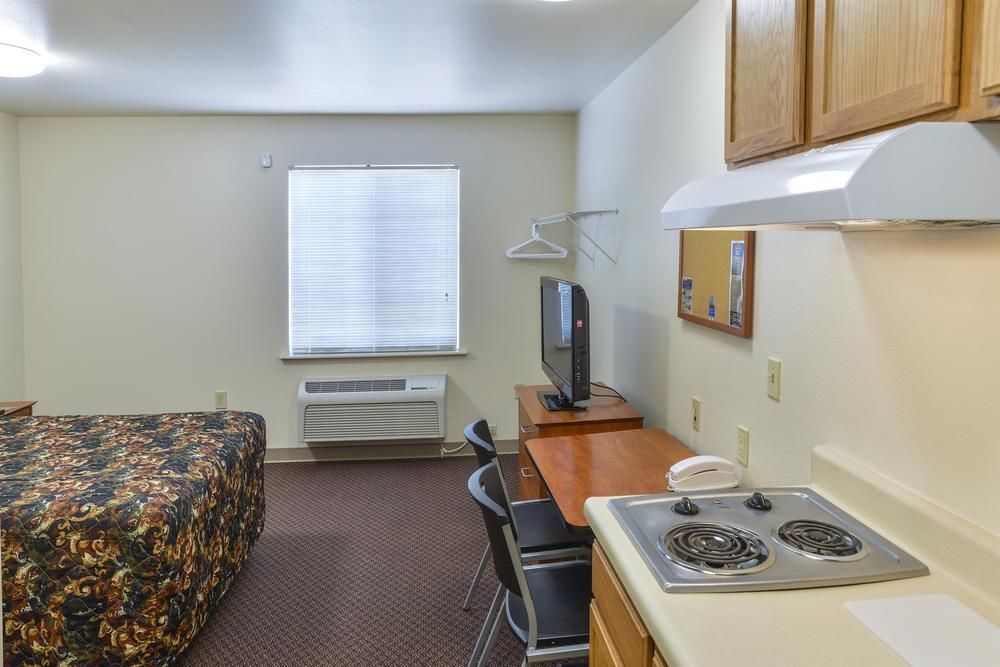 Woodspring Suites Conroe Exterior photo