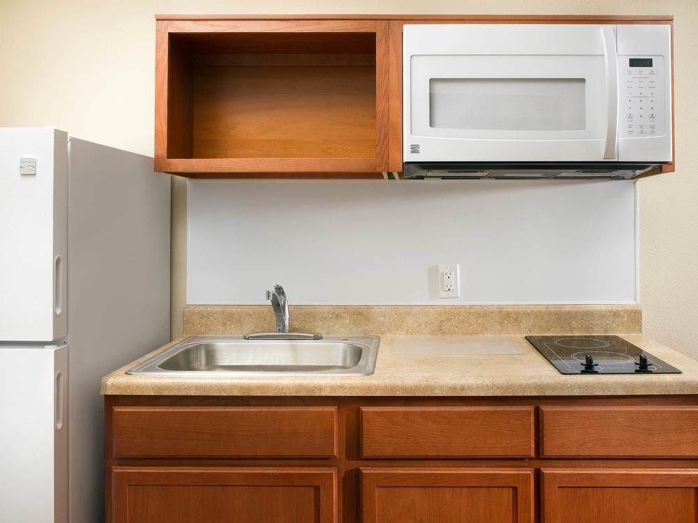 Woodspring Suites Conroe Exterior photo